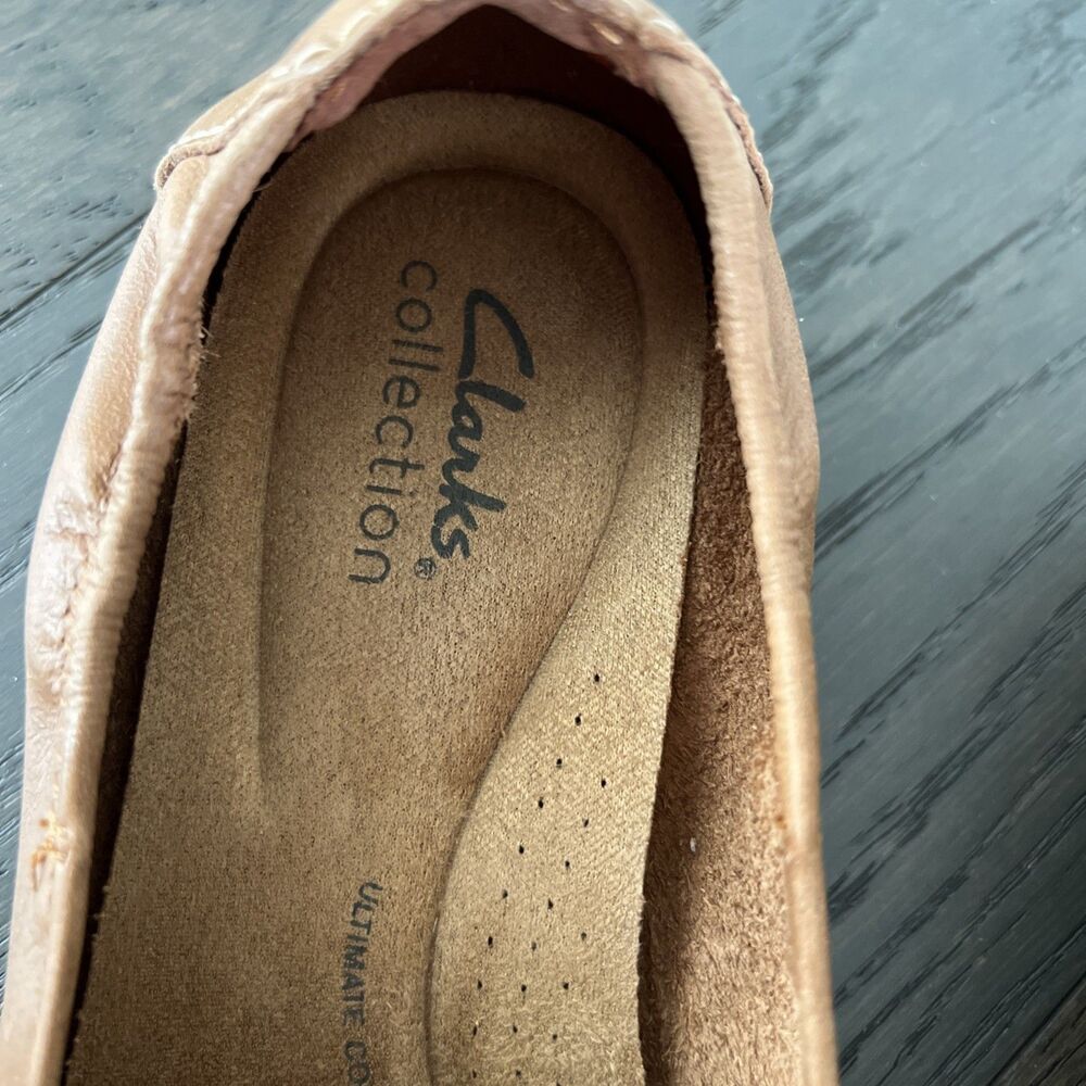 Brown womens loafters Clarks Lyrical Way Light Brown 7 1/2 US - Picture 2 of 6